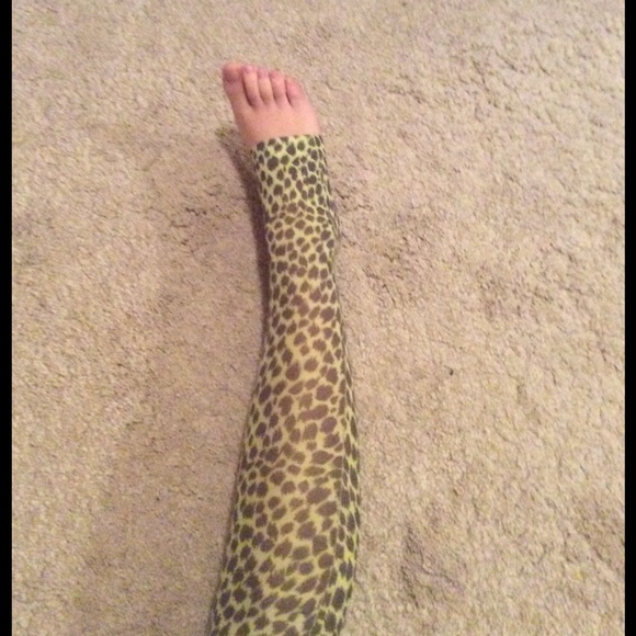 Cute Neon Green Leopard Print Pennyhose - Picture 2 of 3